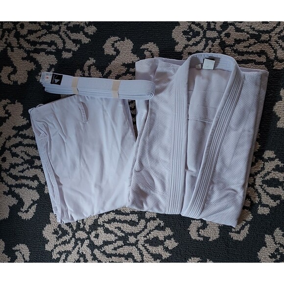 Century Martial Arts White Uniform Size 7 XL New Open Package Karate - Picture 1 of 3